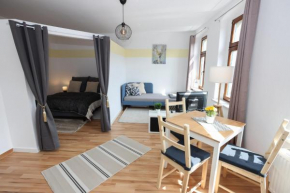 FULL HOUSE Studios - Little Mill Apartment - NTFLX + WiFi, Chemnitz